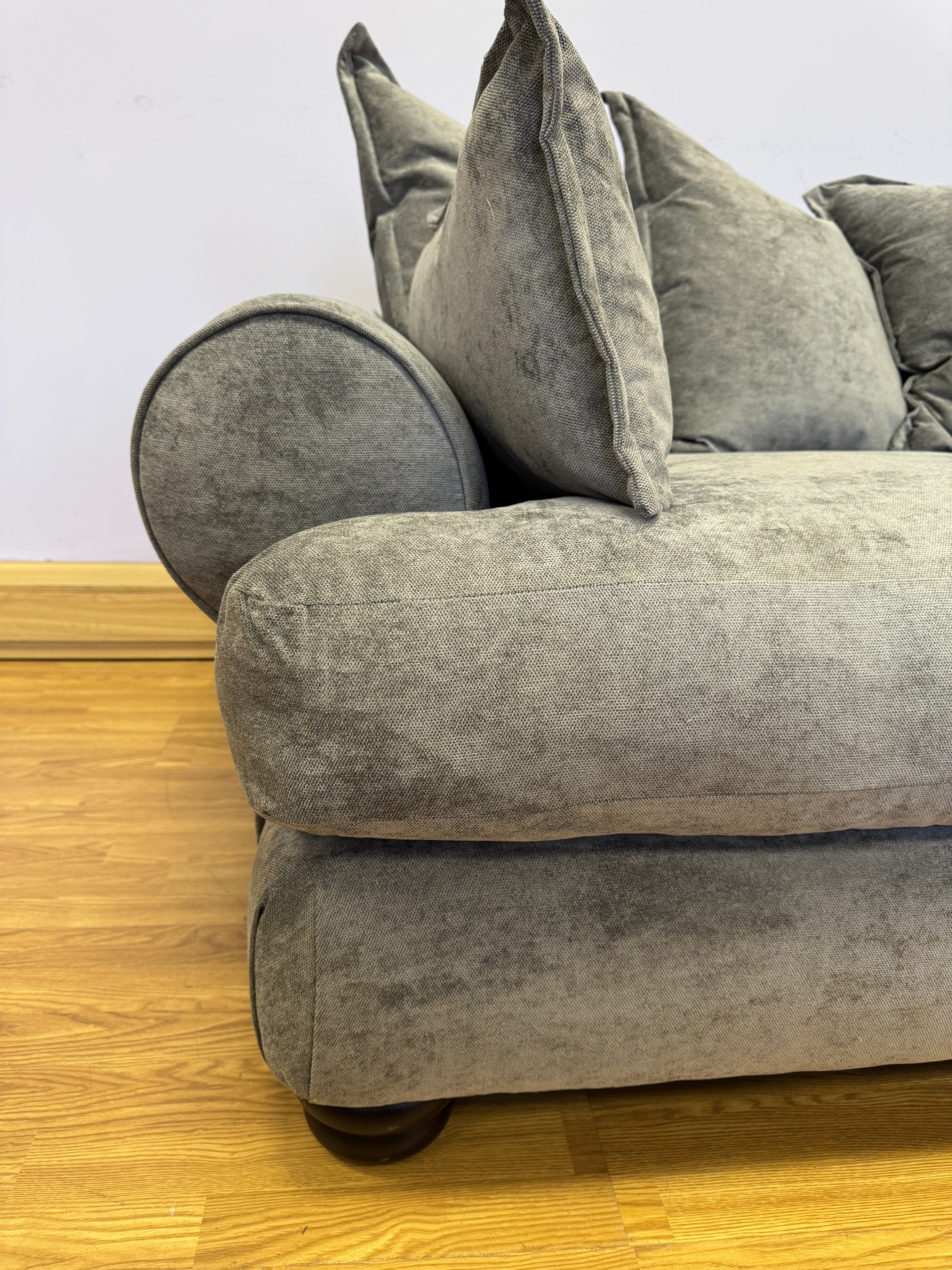 Horatio split 4 seater cushion back sofa in Kingston grey fabric