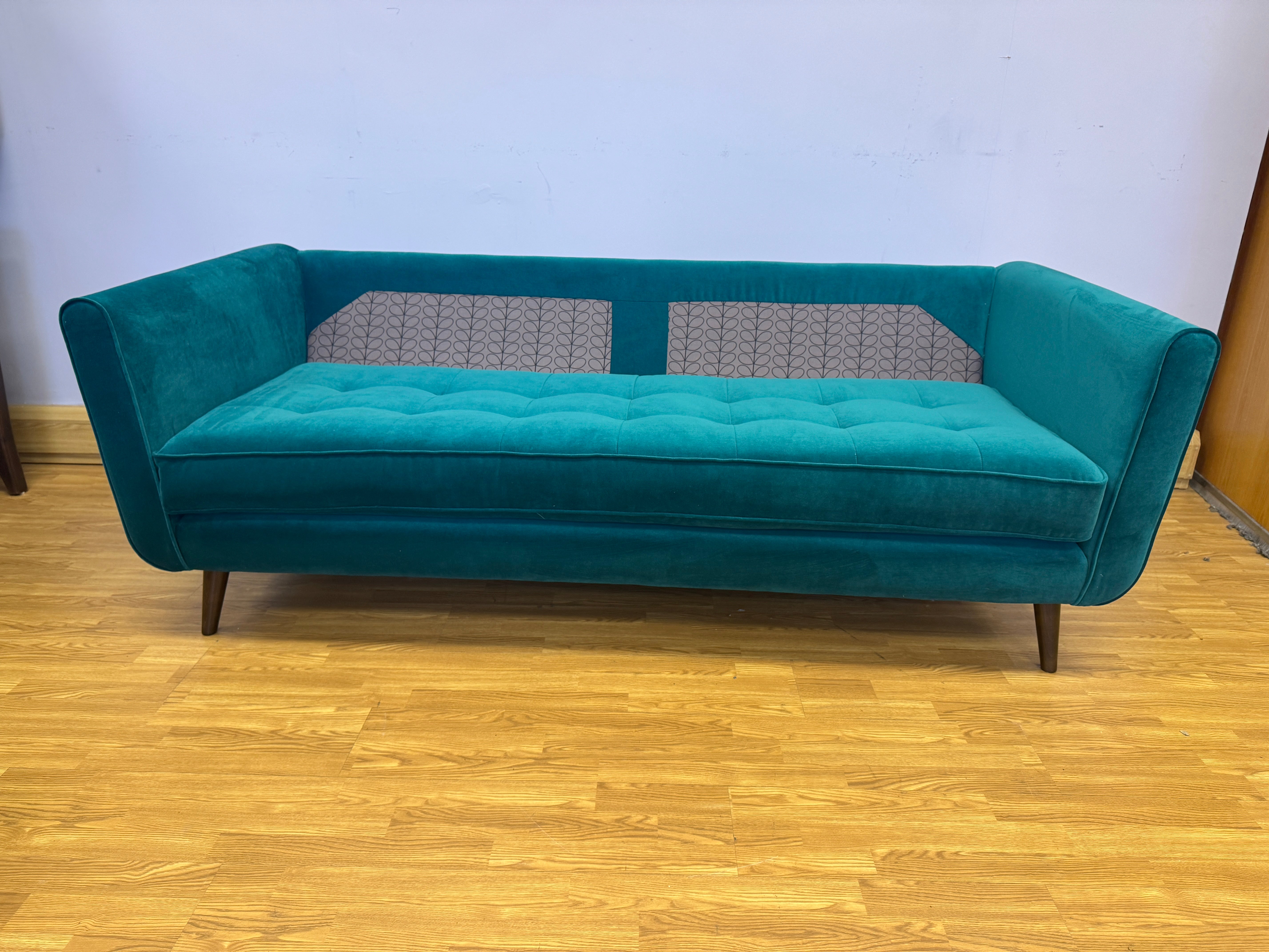 IV large 4 seater bench seat sofa in teal velvet