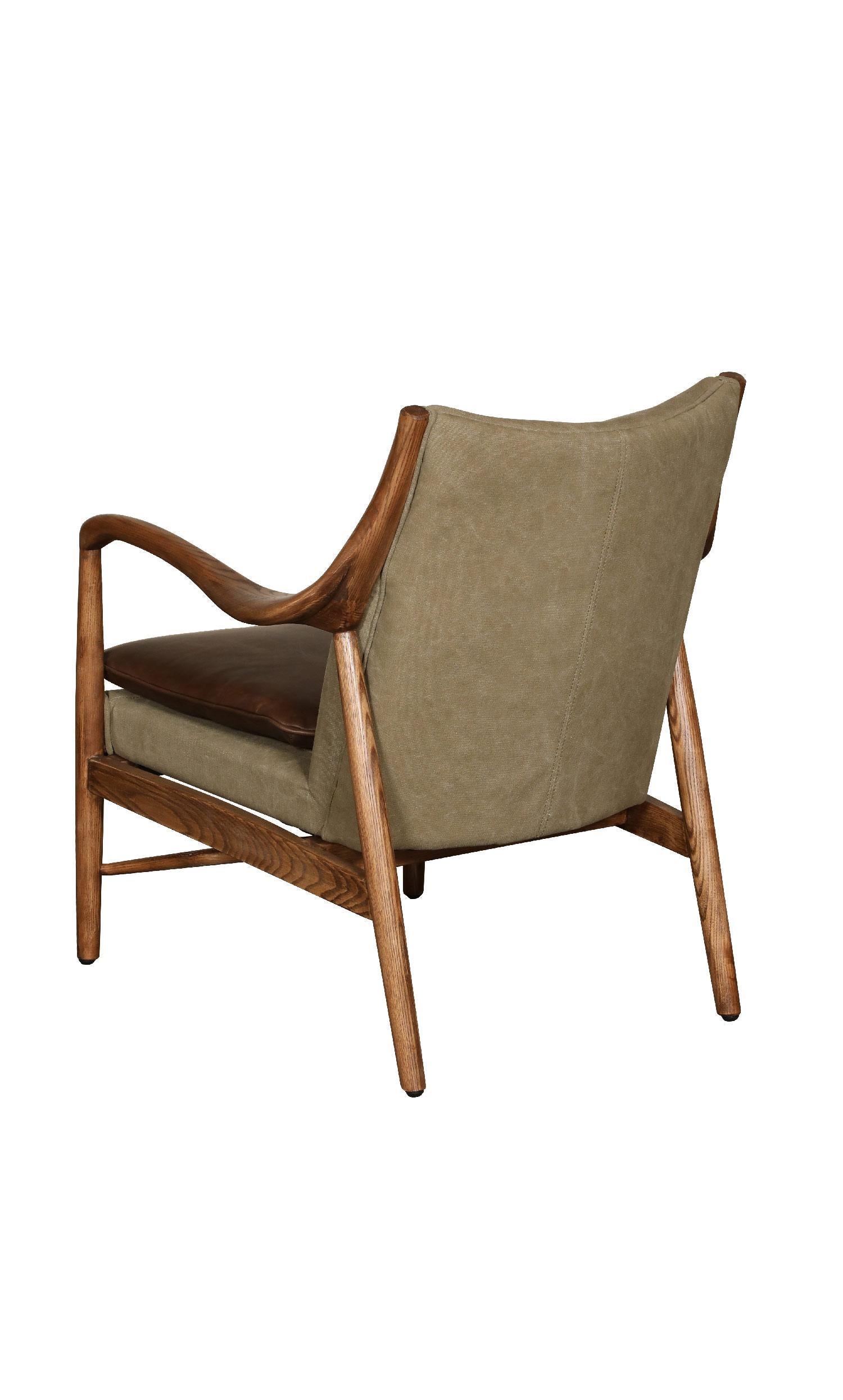 Salisbury accent chair in leather and canvas with polished wooden frame