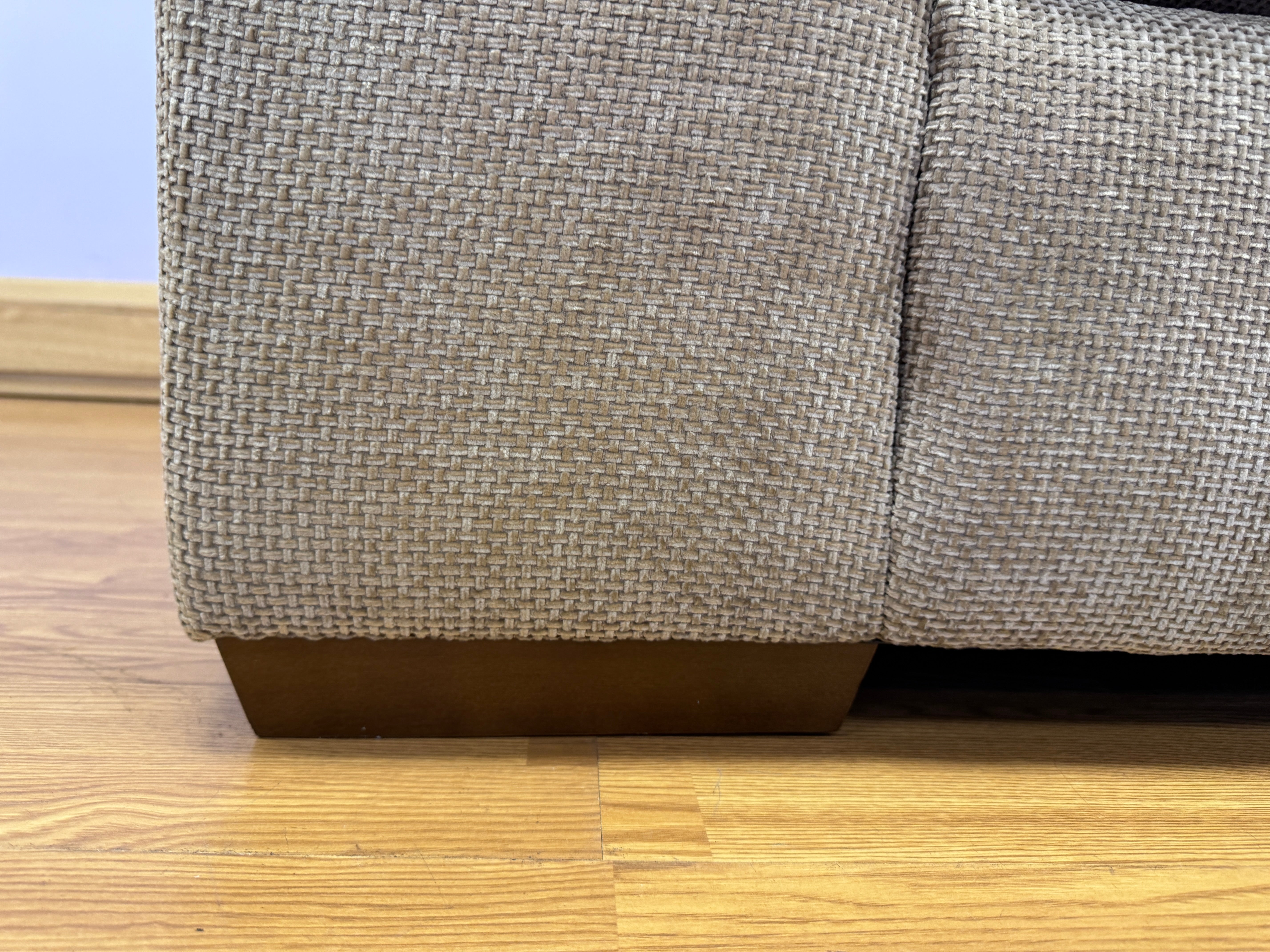 Dexter 3 seater standard back sofa in Roland Wicker fabric