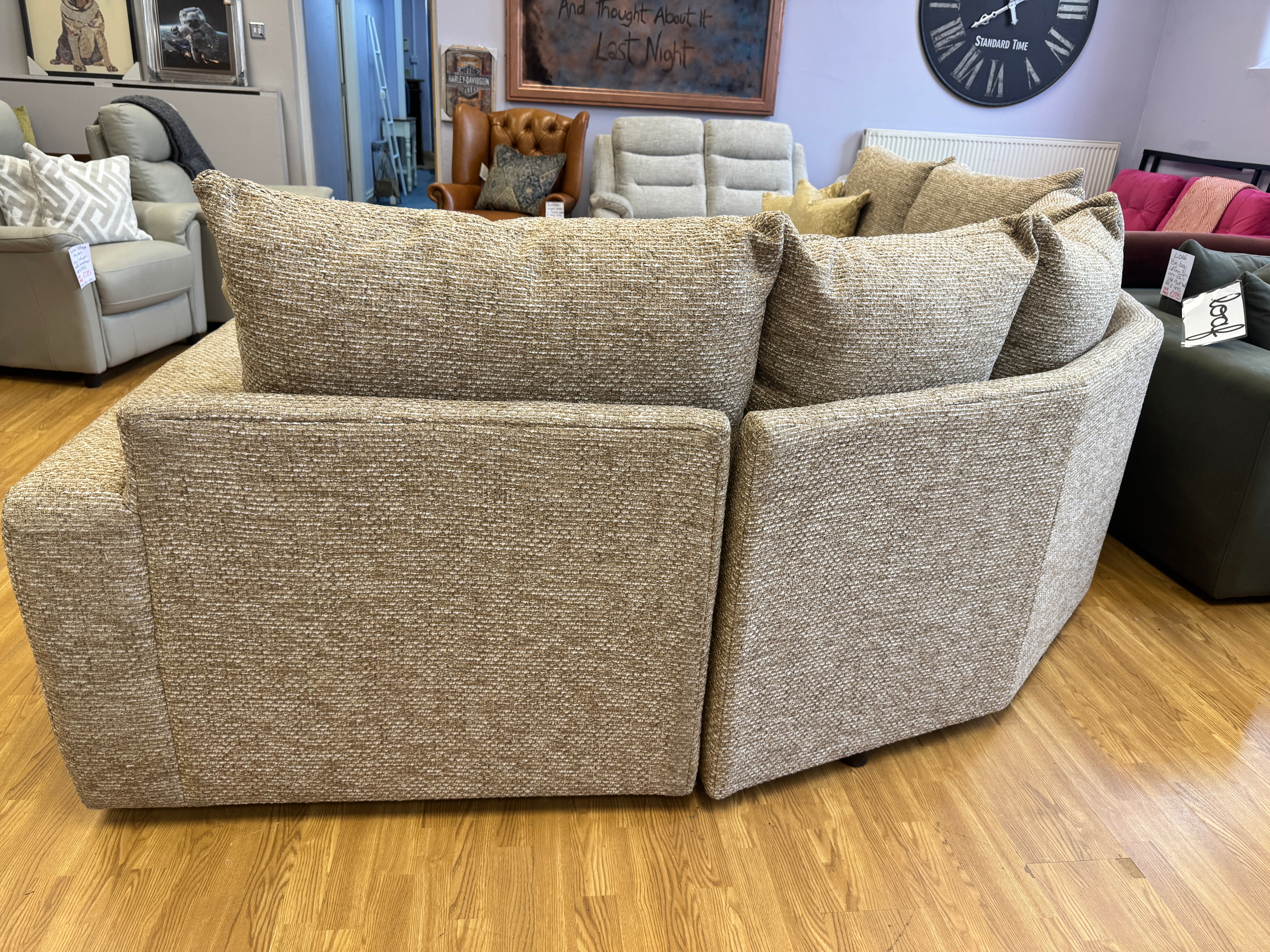 Pandora right facing 3 piece curved corner sofa & matching footstool