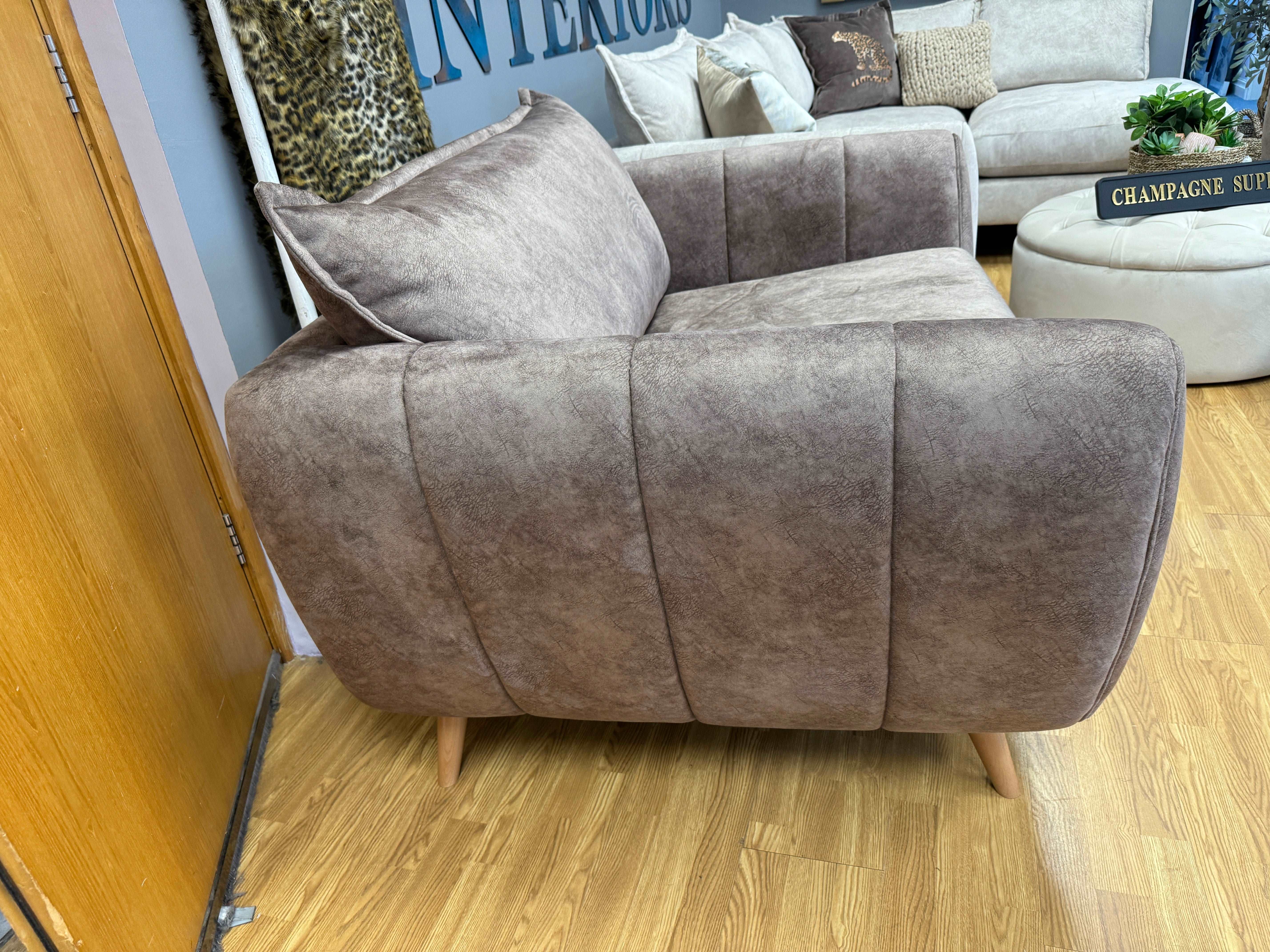 AYRA loveseat in Brown marble effect velvet