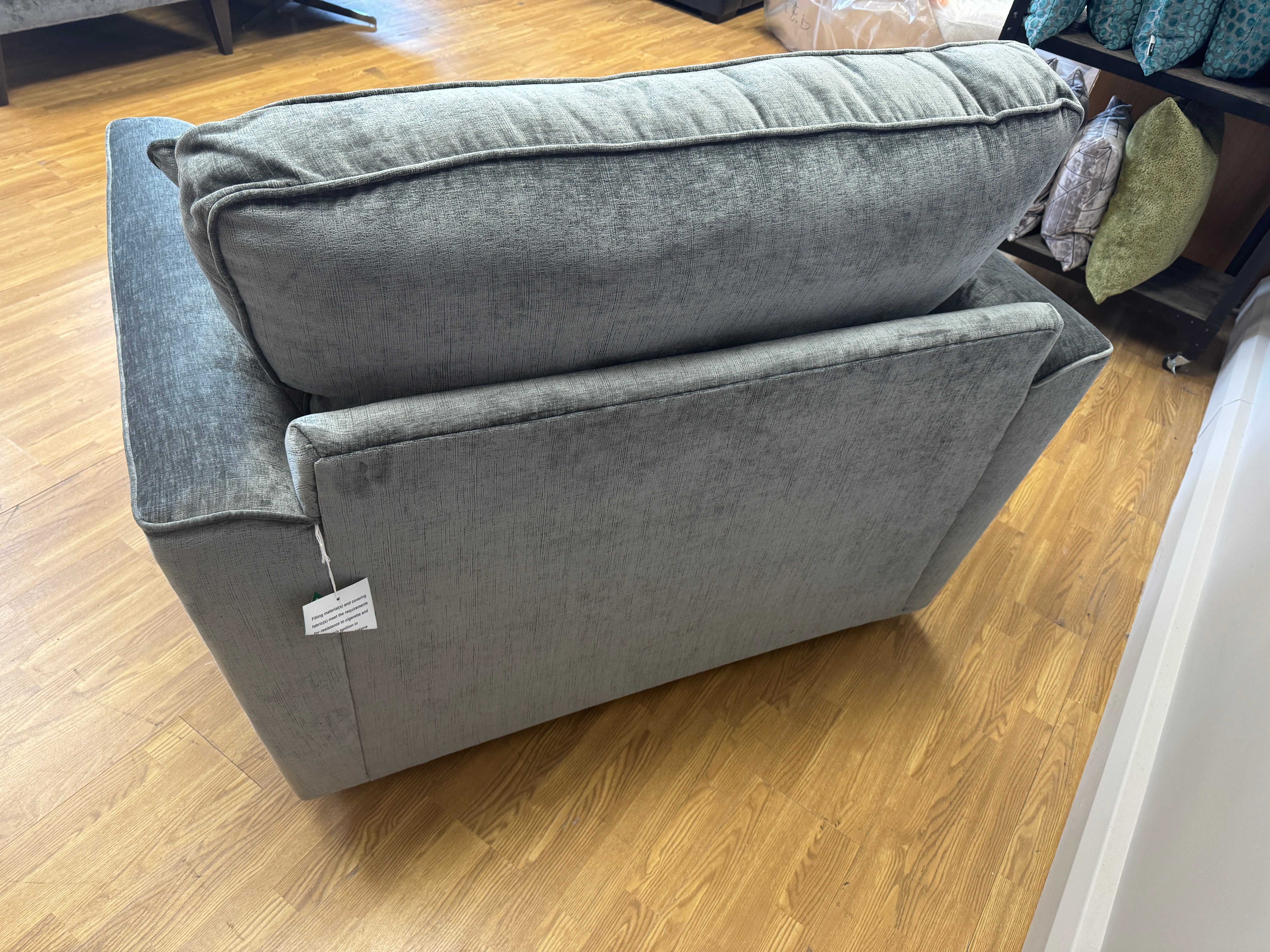 Foxford loveseat in Dion Flagstone (dark grey) fabric