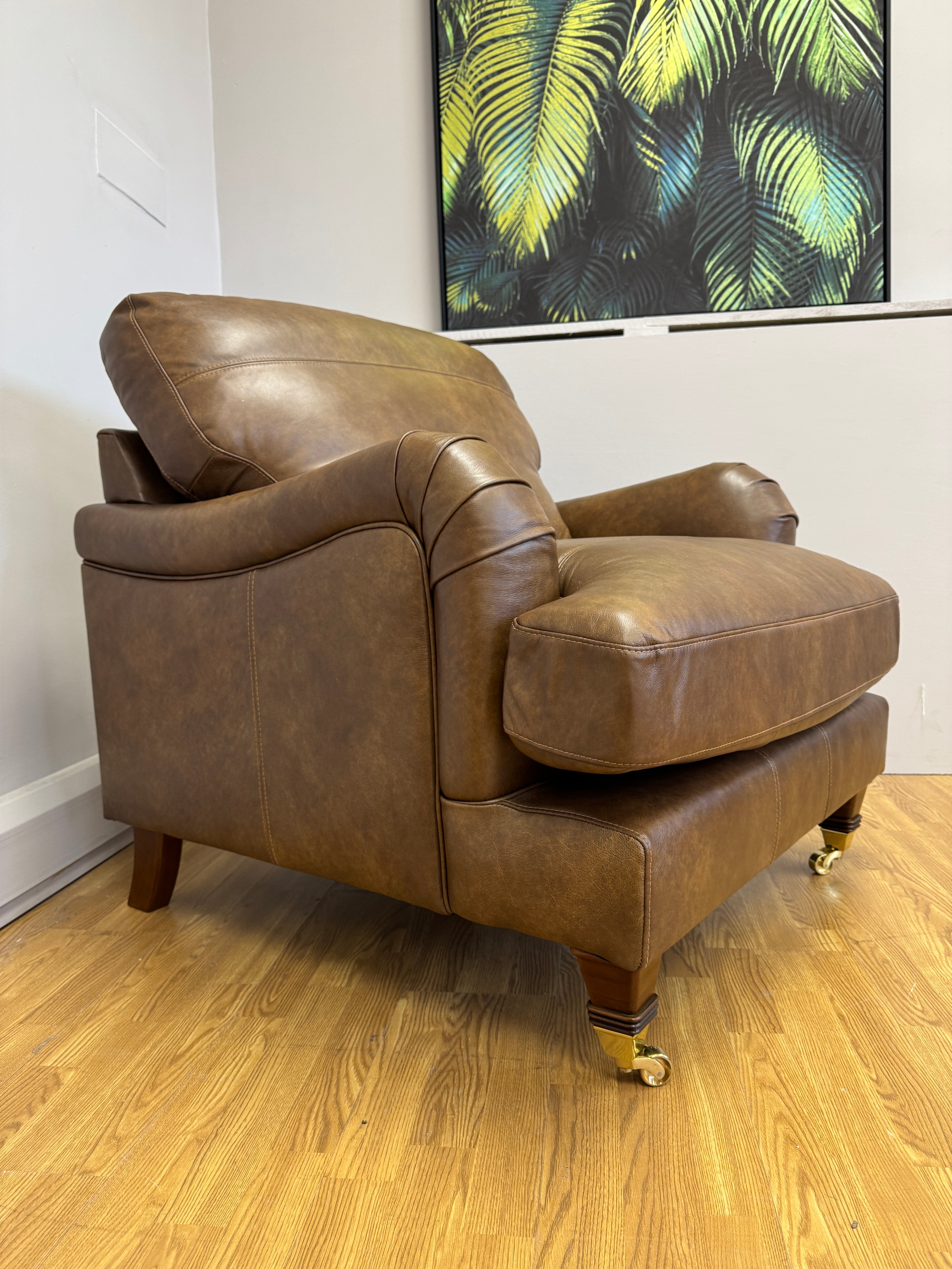 Beatrix standard armchair in Napoli Tan leather