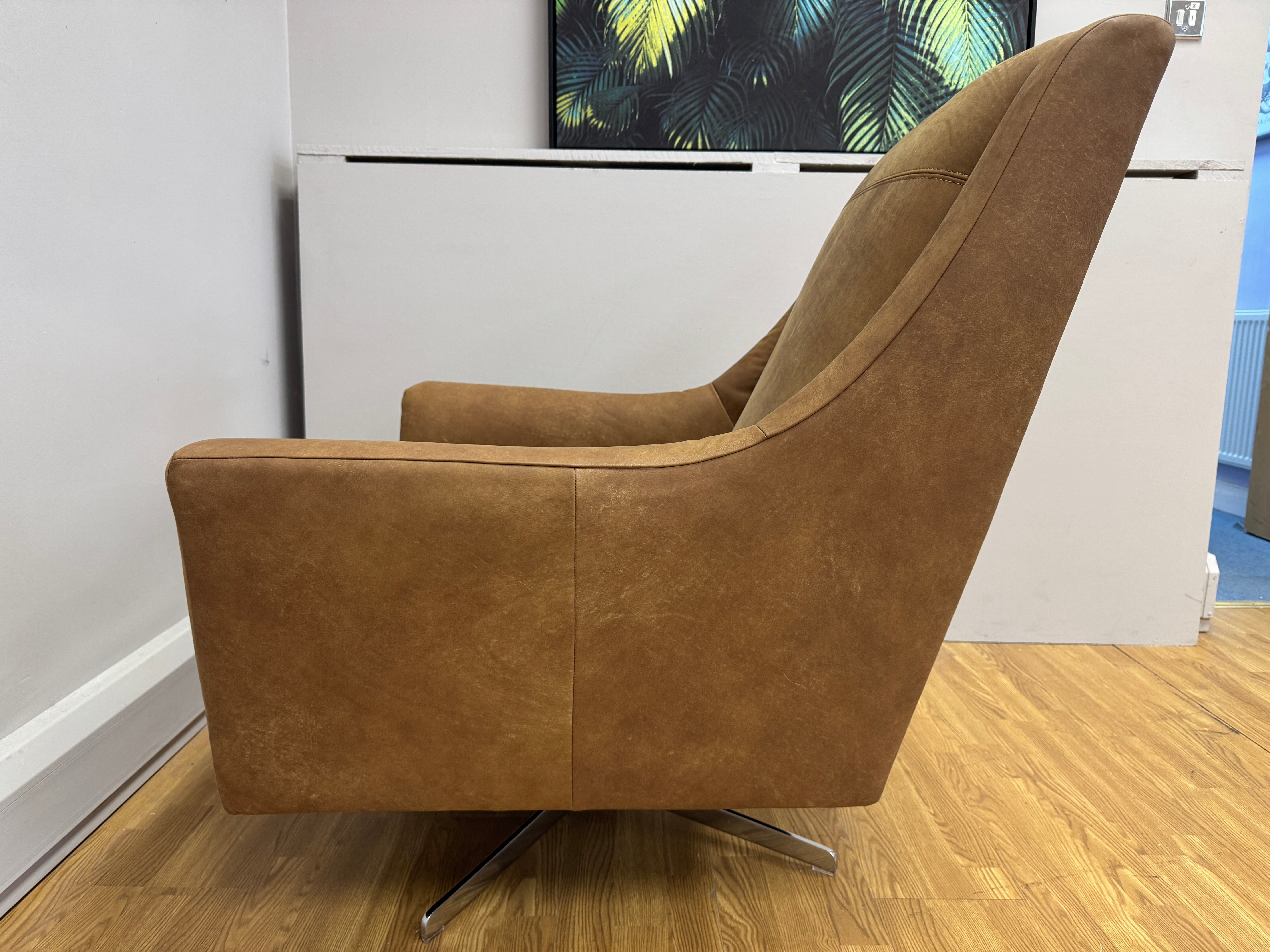 Salute large swivel chair in Napoli tan brown leather