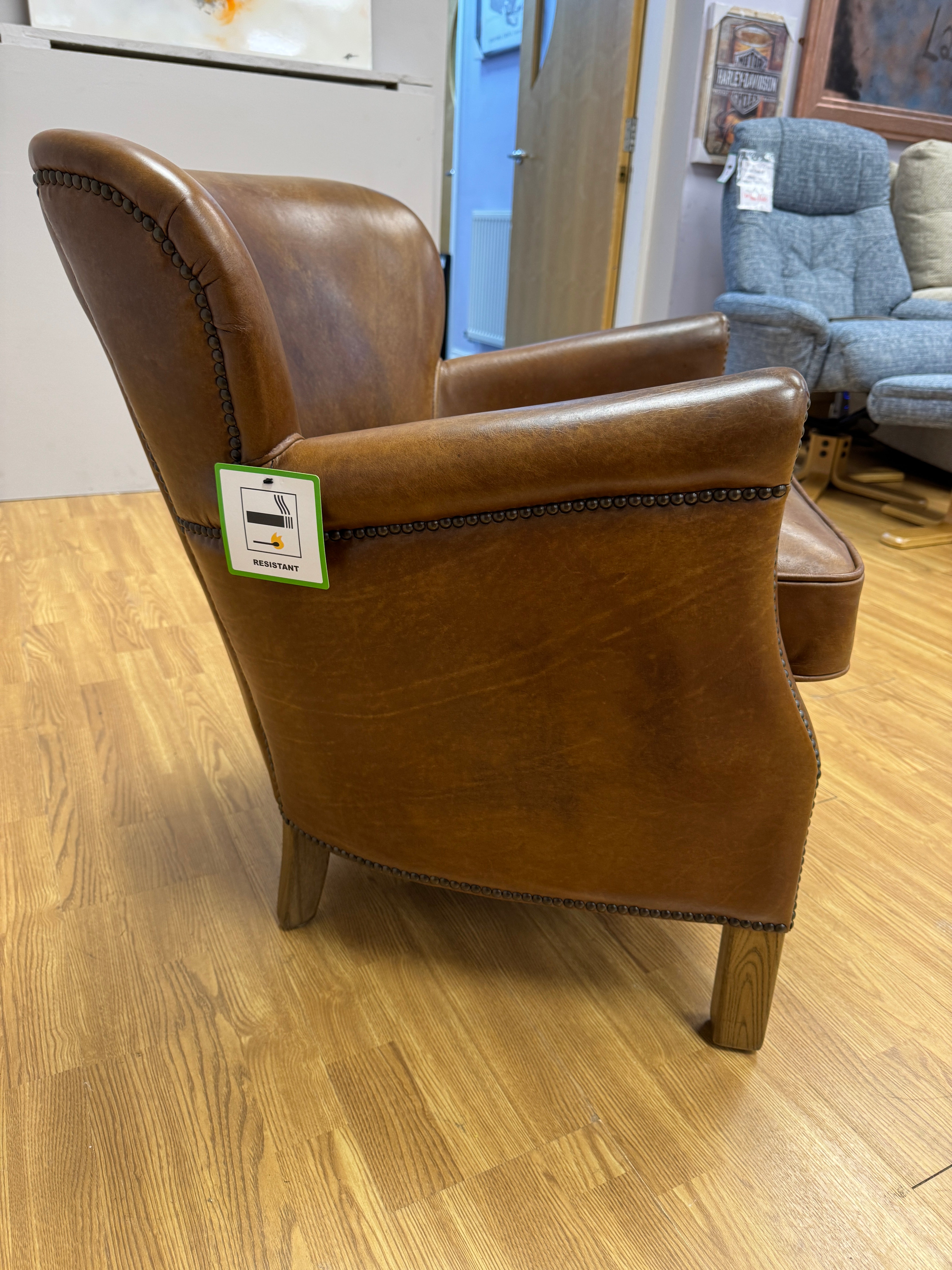 Halo Little Professor classic petite chair in Cognac leather