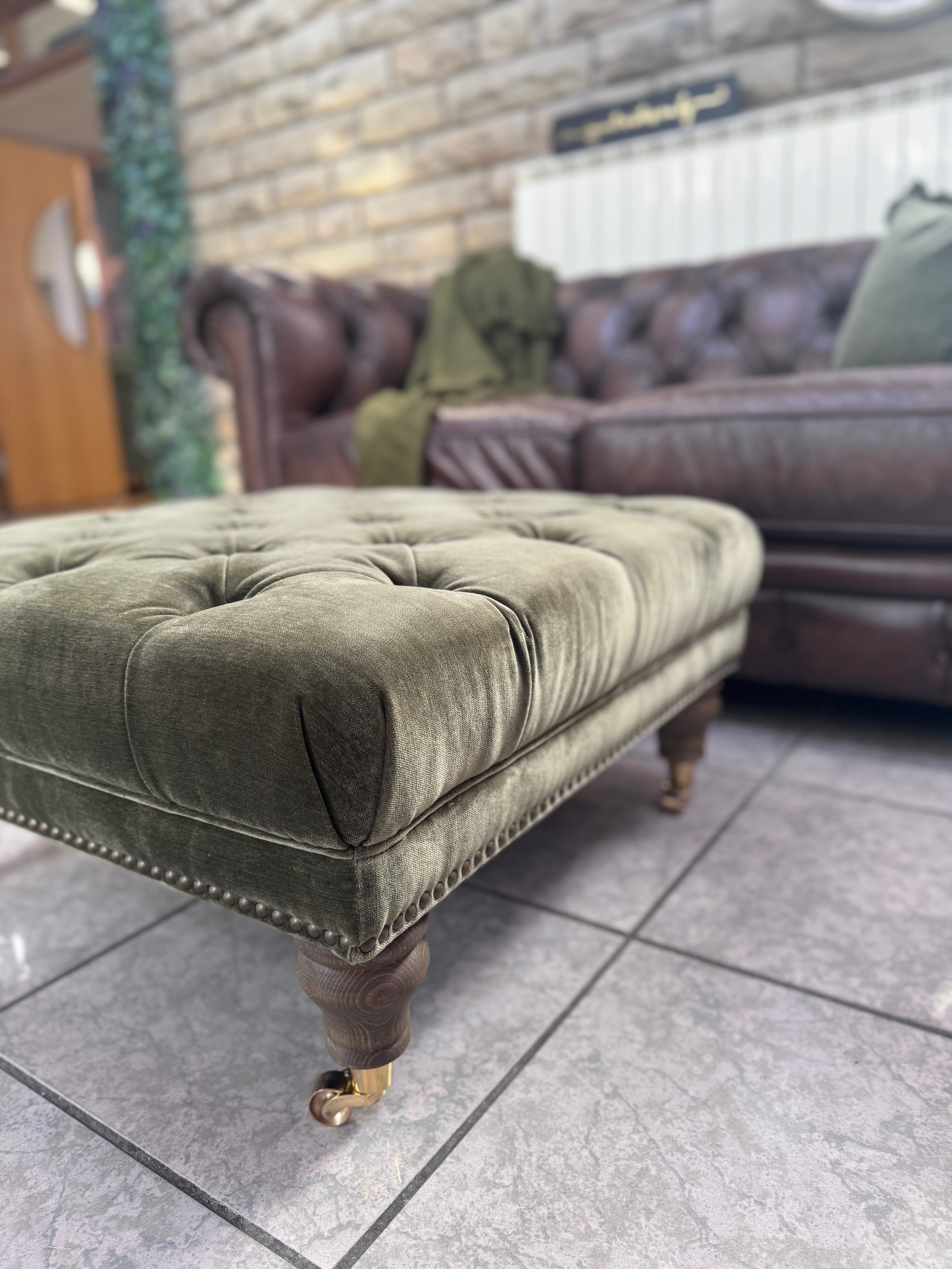 Shackleton 2 seater Chesterfield sofa in full 1981 Saddle Leather