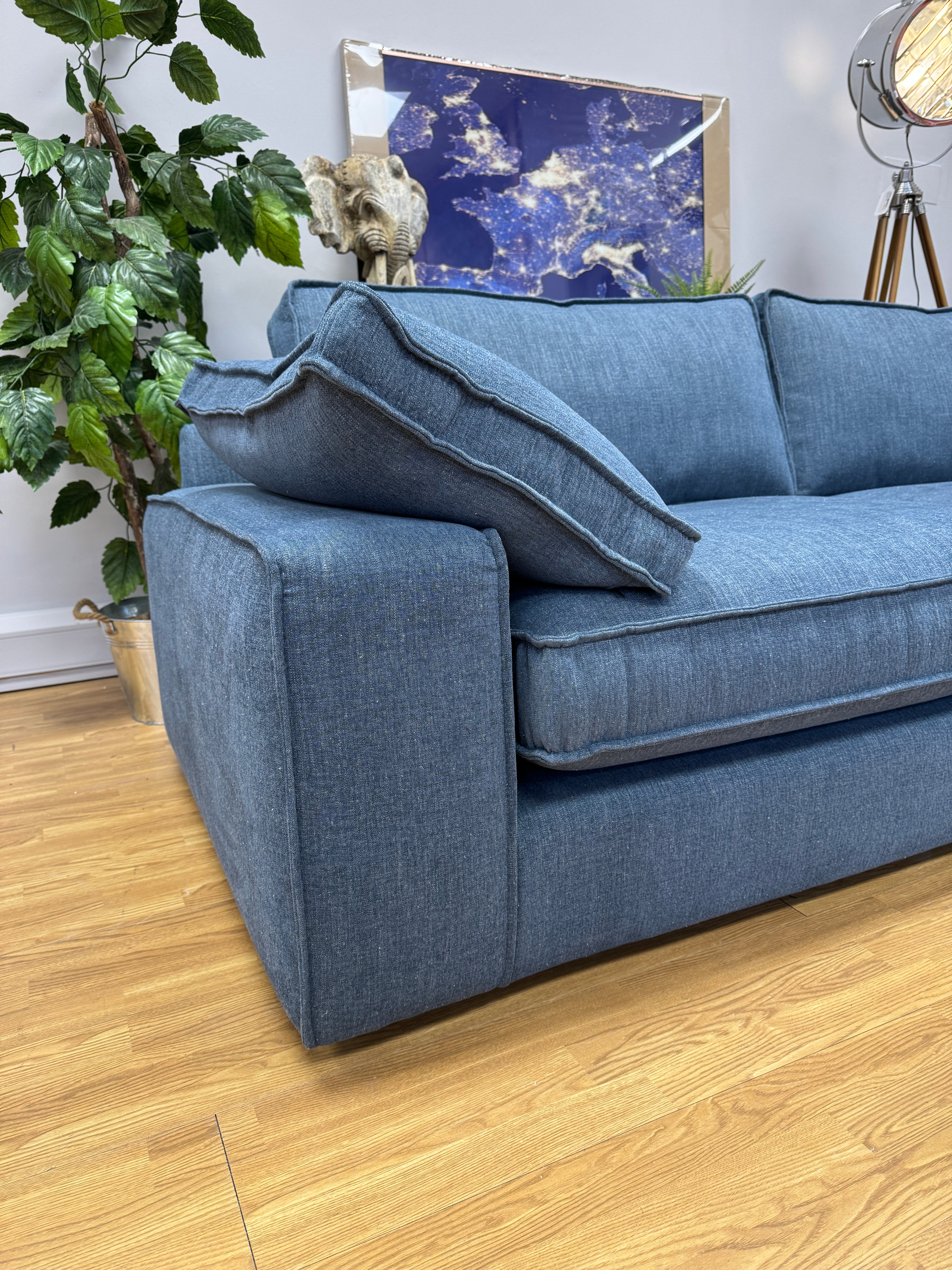 Aspen split 4 seater sofa in Kingham Wave (denim blue) washed weave fabric