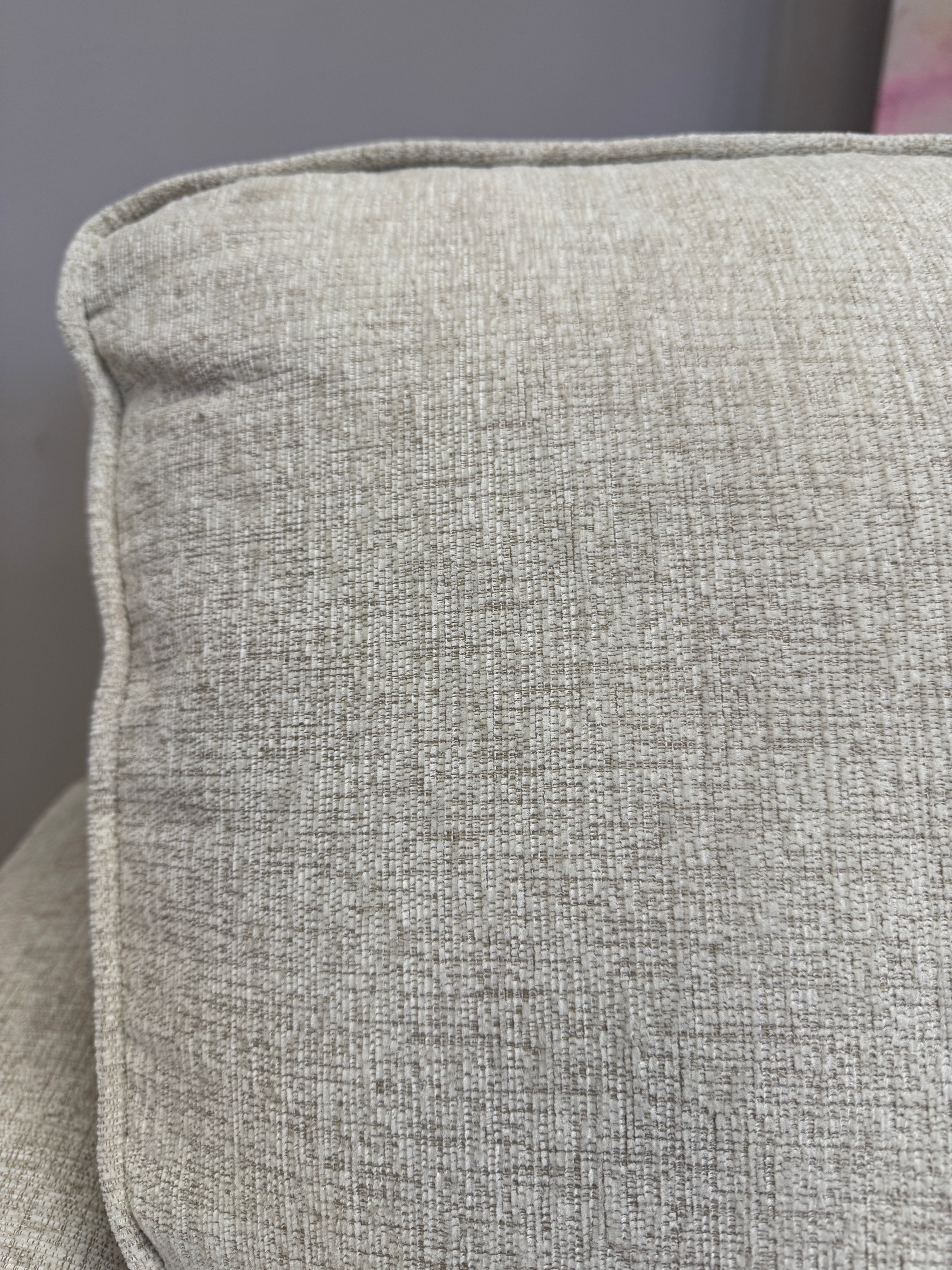 Fantasia  Armchair in Lassie Linen fabric