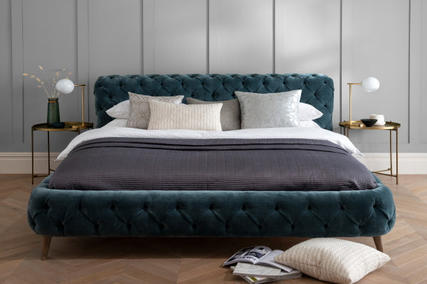 Clapham button detail Kingsize Bedframe in Dusk Hydro velvet
