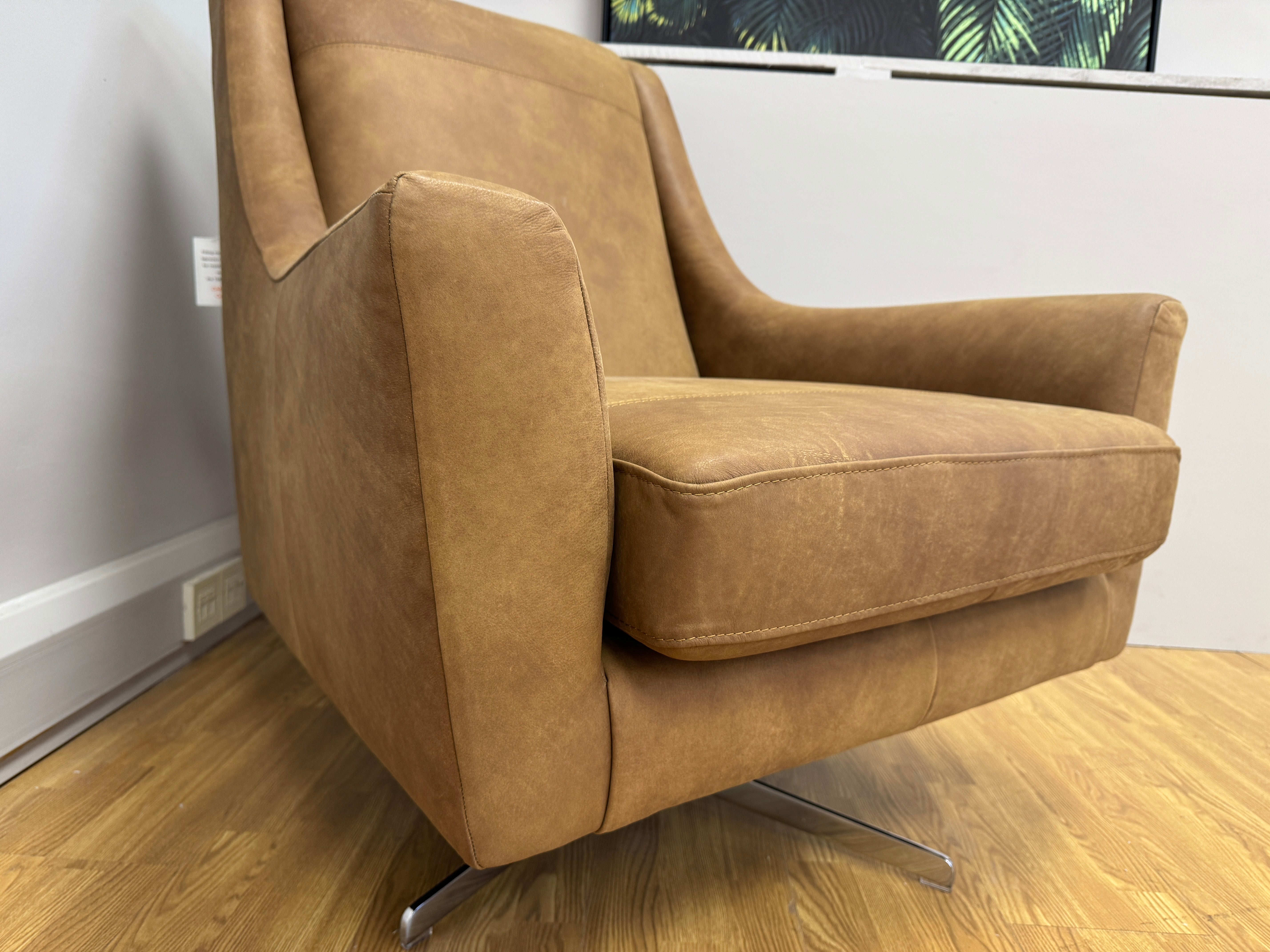 Salute large swivel chair in Napoli tan brown leather