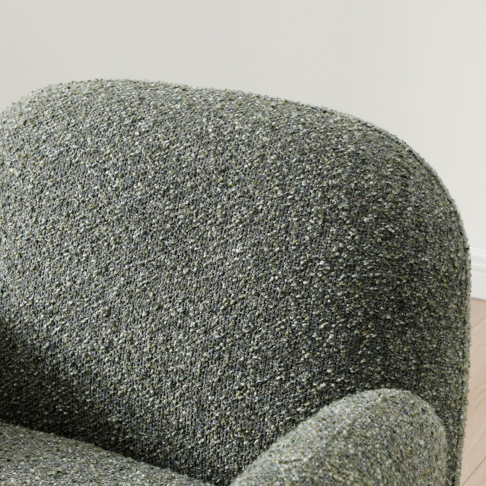 Micky swivel chair in Boucle fabric