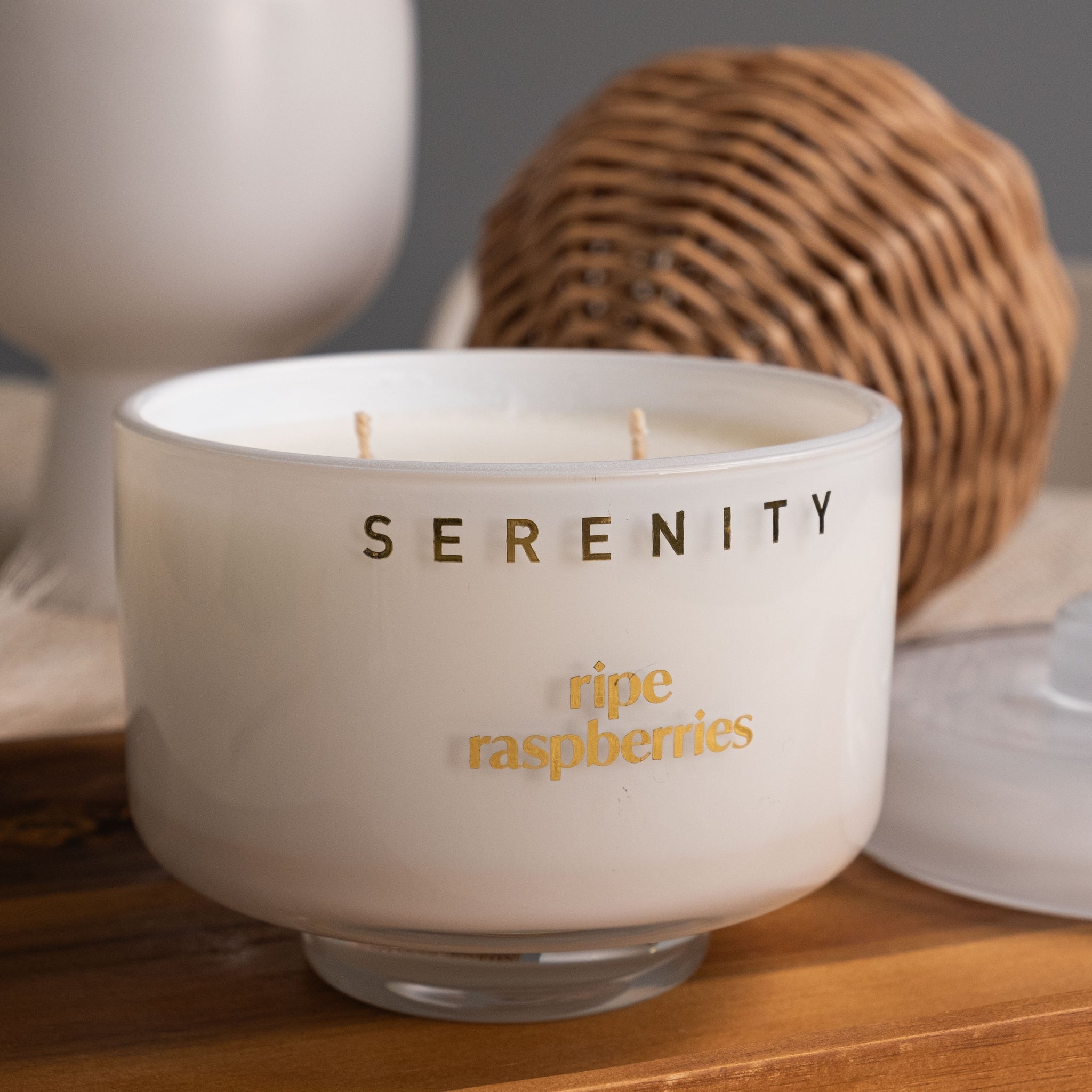 Vivid Ripe Rasberries 230g Candle